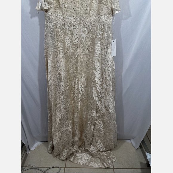 NWT $798 Mac Duggal [ 18 ] Embroidered Flutter Sleeve V-Neck Gown‎ Ivory #S738 - Picture 15 of 16